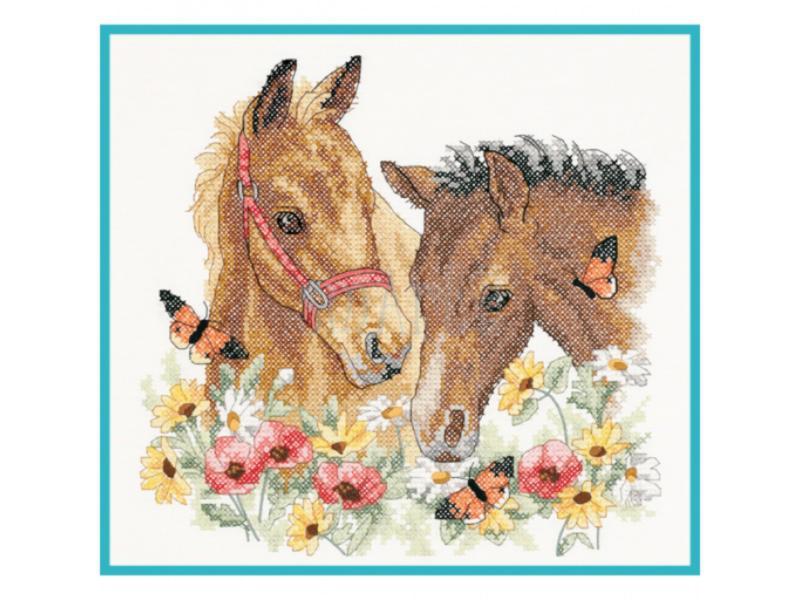 03230 Набір для вишивання хрестом DIMENSIONS Horse Friends "Друзі" | інтернет-магазин 'Елена-Рукоделие'