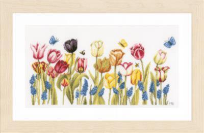 PN-0155747 Набір для вишивки хрестом LanArte Tulips "Тюльпани" | інтернет-магазин 'Елена-Рукоделие'