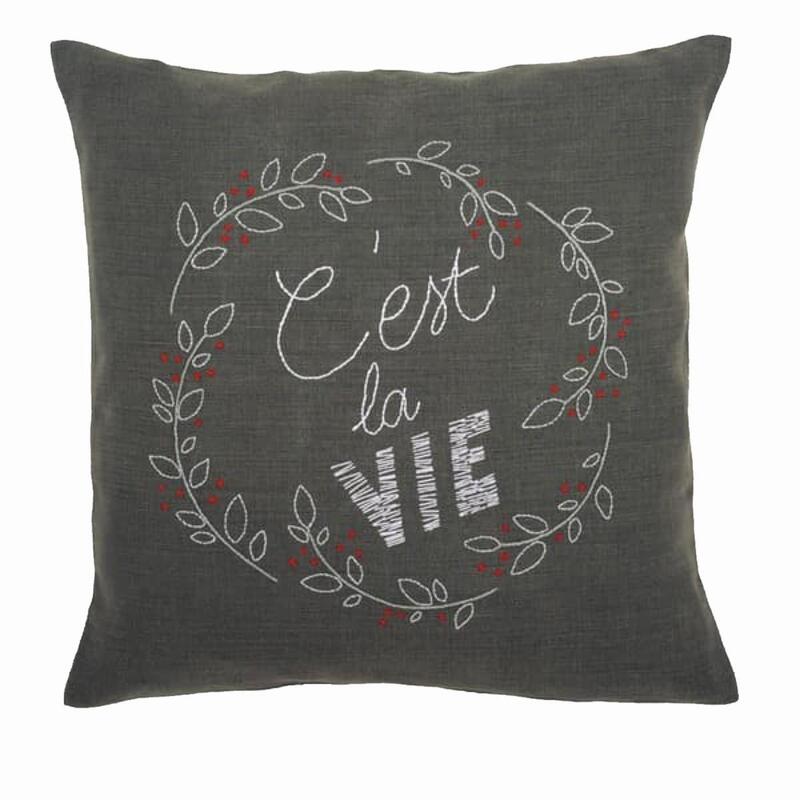 PN-0156052 Набір для вишивання гладдю (подушка) Vervaco "C'est la vie" | інтернет-магазин 'Елена-Рукоделие'