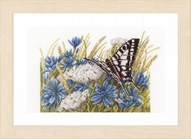 pn-0156941 набор для вышивки крестом lanarte "бабочка с васильками" | интернет-магазин Елена-Рукоделие