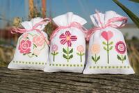 фото pn-0157033 набор для вышивания хрестом (мешочки для саше) vervaco fun flowers "забавные цветы"