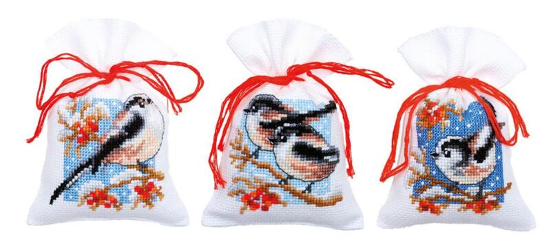 pn-0163535 набор для вышивания крестом (мешочки для саше) vervaco long-tailed tits & red berries "длиннохвостые снегири и красные ягоды"   | интернет-магазин Елена-Рукоделие