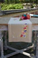 фото PN-0167818 Набір для вишивання хрестом (доріжка на стіл) Vervaco Violets "Фіалки"