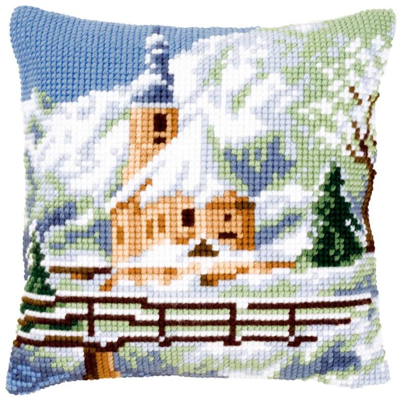 pn-0021806 набор для вышивания крестом (подушка) vervaco church in the snow "церковь в снегу" | интернет-магазин Елена-Рукоделие