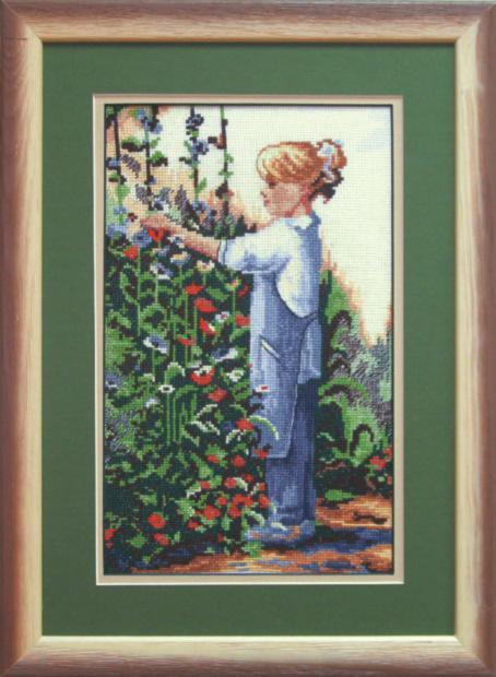 Набір для вишивання хрестиком Чарівна Мить №494 "Дівчинка в саду" | інтернет-магазин 'Елена-Рукоделие'