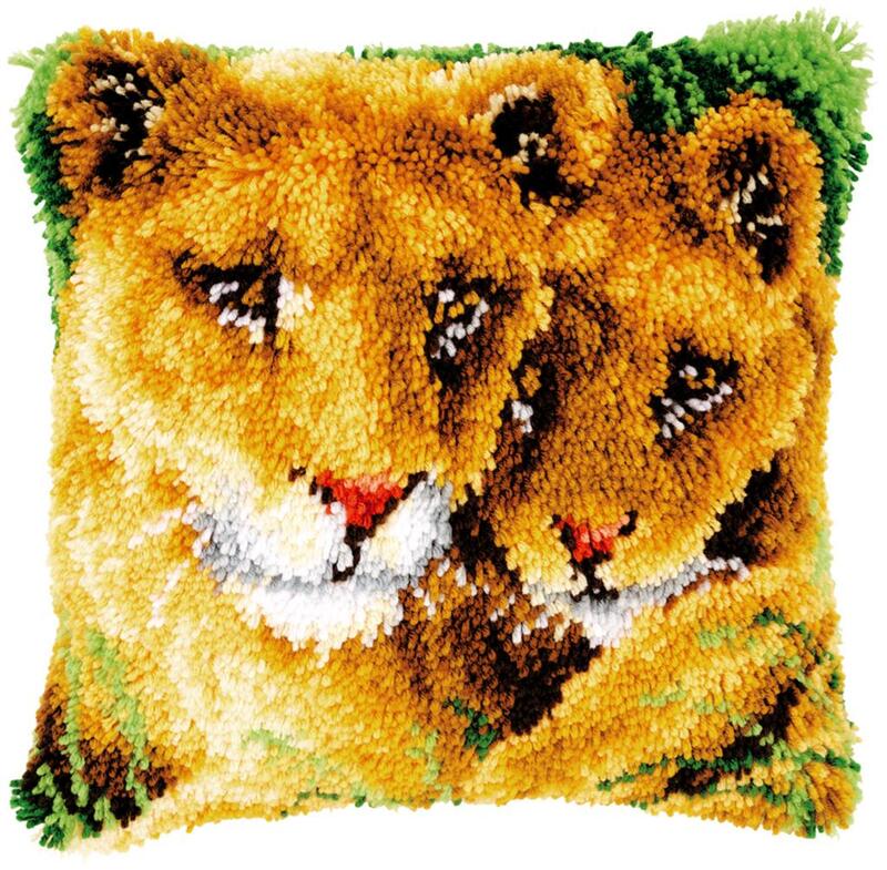 PN-0147954 Набор для вышивания ковровая техника Lioness and Cub Львы 40х40 (подушка) | інтернет-магазин 'Елена-Рукоделие'