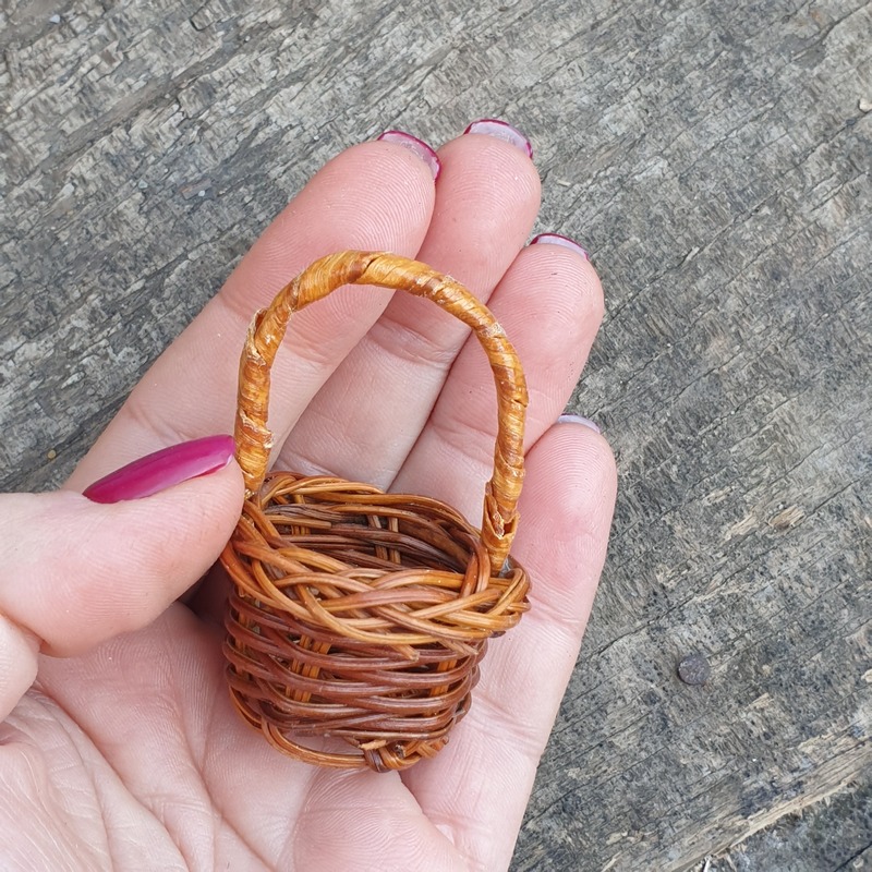 миниатюрная плетеная корзинка, темная | интернет-магазин Елена-Рукоделие