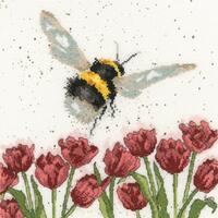 xhd41 набор для вышивания крестом flight of the bumblebee "полет шмеля" bothy threads | интернет-магазин Елена-Рукоделие